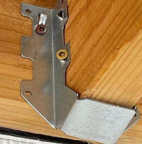 Picture of improperly installed joist hanger